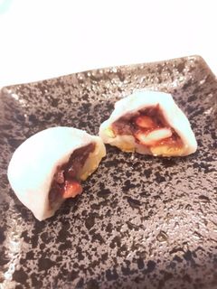 冷凍いちご胡桃入り大福-レシピのメイン写真