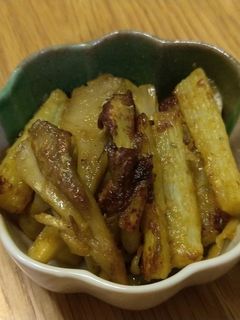 簡単☆長芋とマイタケのカレー粉炒め-レシピのメイン写真