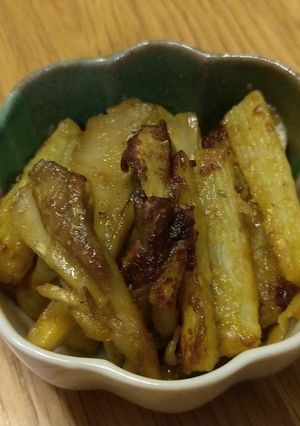 簡単☆長芋とマイタケのカレー粉炒め-レシピのメイン写真