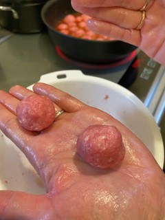 簡単倍速!肉団子、白玉等の丸め方!-レシピのメイン写真