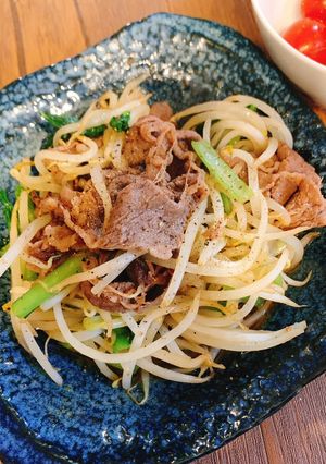 牛肩ロースともやし、小松菜の即席炒め-レシピのメイン写真