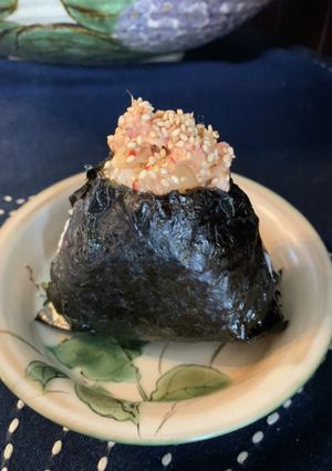 食欲そそる！キムチツナマヨおにぎり-レシピのメイン写真