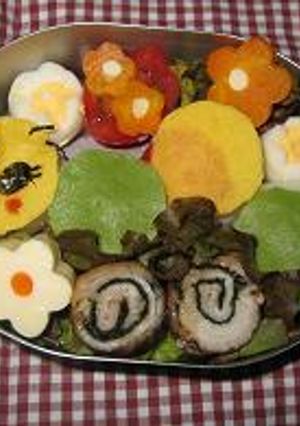 春はマダ？イモムシさん　お弁当　キャラ弁-レシピのメイン写真