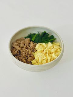 豚ひき肉でつくる、甘辛3色そぼろ丼。-レシピのメイン写真
