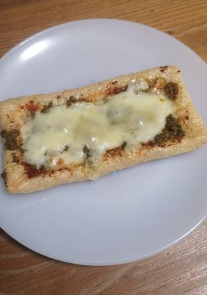 ハリッサとバジルの油揚げピザ-レシピのメイン写真
