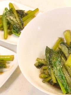ルーマニア料理風小松菜のバルサミコ酢炒め-レシピのメイン写真