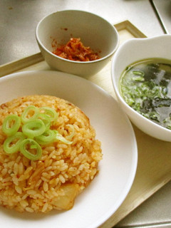 本技凄旨キムチチャーハン-レシピのメイン写真