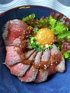 お家で簡単ローストビーフ丼✩玉ねぎソース-レシピのメイン写真
