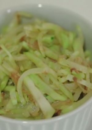 ブロッコリーの茎の麺つゆ和え-レシピのメイン写真