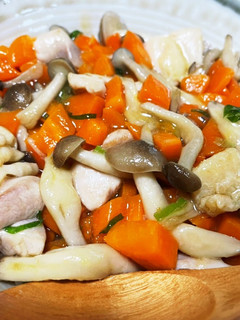 やみつき♡鶏としめじとにんじんの中華丼★-レシピのメイン写真