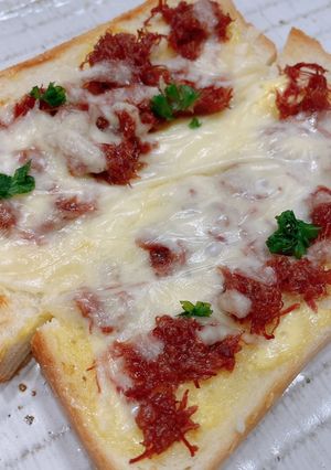 チーズたっぷり☆コンビーフチーズトースト-レシピのメイン写真