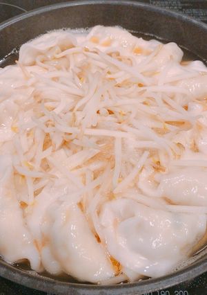 水餃子！もやしときしめんで水餃子鍋-レシピのメイン写真