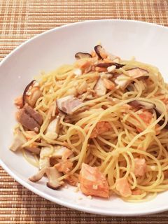 簡単!鮭としいたけの和風パスタ✨-レシピのメイン写真