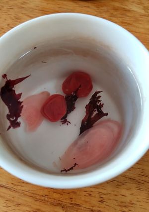 季節の変わり目に飲む梅干し白湯-レシピのメイン写真
