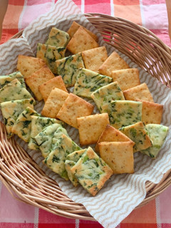 野菜クラッカーほうれん草&トマト-レシピのメイン写真