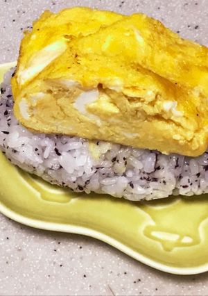 弁当♡朝ごはん♡厚焼き卵のおにぎり-レシピのメイン写真