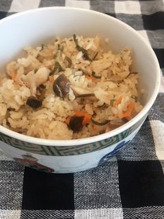 簡単 ツナと塩昆布の炊き込みご飯-レシピのメイン写真