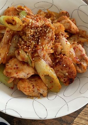 「本技 おいしいキムチ」で作る鶏キムチ-レシピのメイン写真