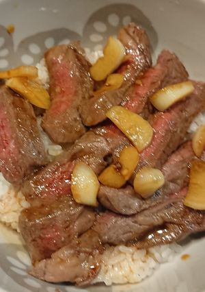 牛ステーキ丼<備忘録>-レシピのメイン写真