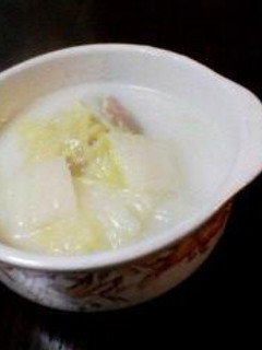 簡単白菜と豚肉のあっさりクリームスープ-レシピのメイン写真