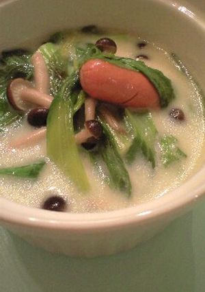青梗菜とソーセージのミルクスープ-レシピのメイン写真