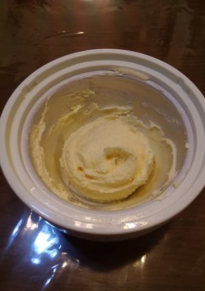 バニラアイス　生クリーム無しでもなめらか-レシピのメイン写真