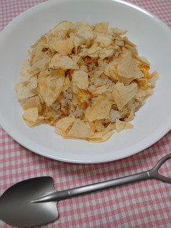 簡単☆お手軽ポテチチャーハン♩-レシピのメイン写真