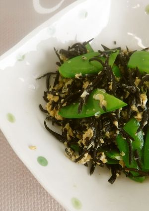キヌサヤとひじきの卵とじ-レシピのメイン写真