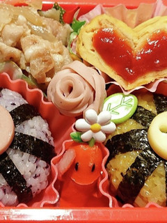 ボタンつきおにぎり弁当!-レシピのメイン写真