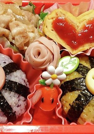 ボタンつきおにぎり弁当！-レシピのメイン写真