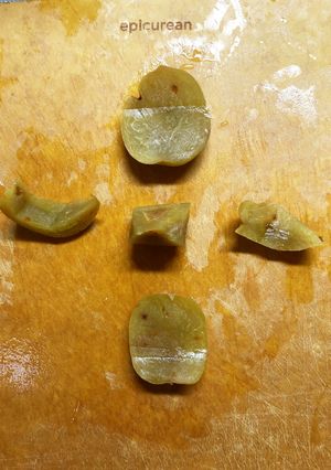 固い梅の種の外し方〜梅酒の梅にどうぞ-レシピのメイン写真