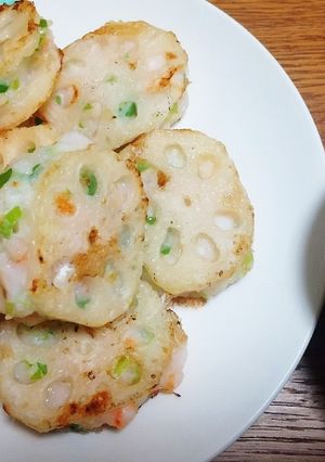 エビのレンコンはさみ焼き☆ピリ辛だれ-レシピのメイン写真