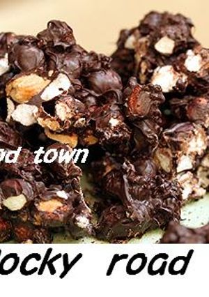 ザクザク♪～チョコレート❤ロッキーロード-レシピのメイン写真