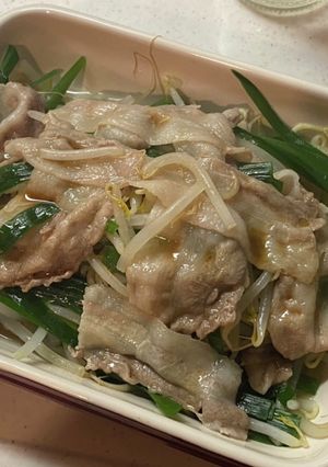 もやしとニラと豚バラ蒸し-レシピのメイン写真