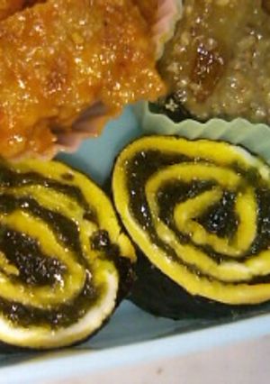 お弁当☆ダブルの海苔でクルクル卵焼き-レシピのメイン写真