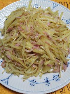 新ジャガとベーコンのバター炒め*-レシピのメイン写真