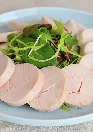 塩麹で味付け!柔らか鶏ハム-レシピのメイン写真