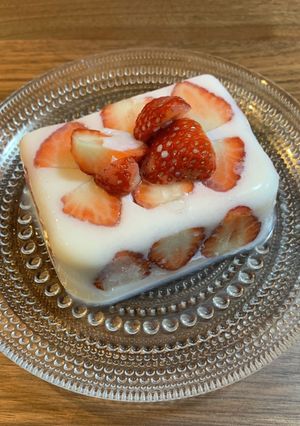 苺の牛乳寒天-レシピのメイン写真