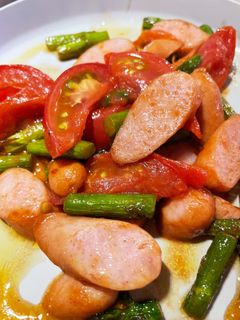 アスパラとソーセージのトマト炒め-レシピのメイン写真