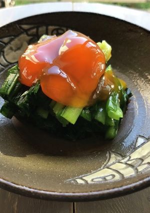 ニラのおひたし黄身のせ-レシピのメイン写真