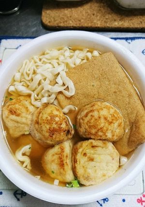 ズボラカップラーメンたこ焼き入り♪♪♪-レシピのメイン写真