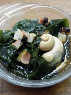 活サザエとわかめの酢の物-レシピのメイン写真