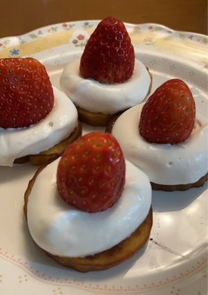 簡単！伊達巻いちごショートケーキ-レシピのメイン写真