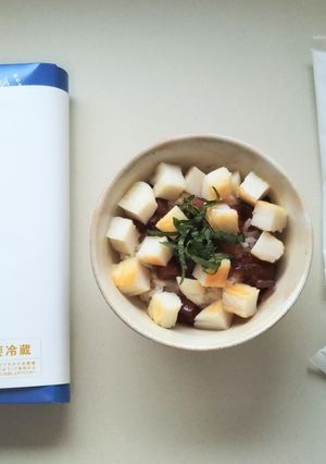 まぐろの漬け丼に『阿部の笹かまぼこ』を。-レシピのメイン写真