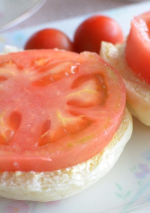 朝の至福♡トマト好きのトマトサンドイッチ-レシピのメイン写真