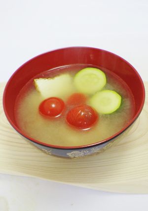 夏野菜のおいしいみそ汁-レシピのメイン写真