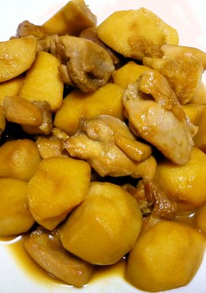 鶏もも肉と冷凍里芋の甘辛煮-レシピのメイン写真