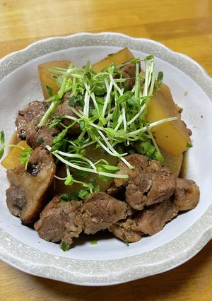 豚肉の塩麹漬けと大根の煮物-レシピのメイン写真