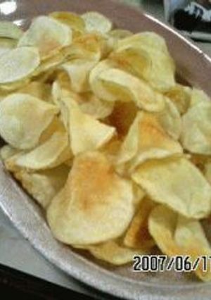 レンジでヘルシー☆手作りポテトチップス-レシピのメイン写真