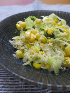 コーンとおじゃこのサラダ/七尾給食-レシピのメイン写真